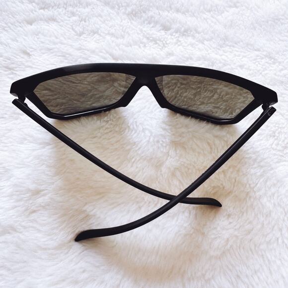 Kira Mirrored Matte Black Sunglasses - Picture 10 of 12